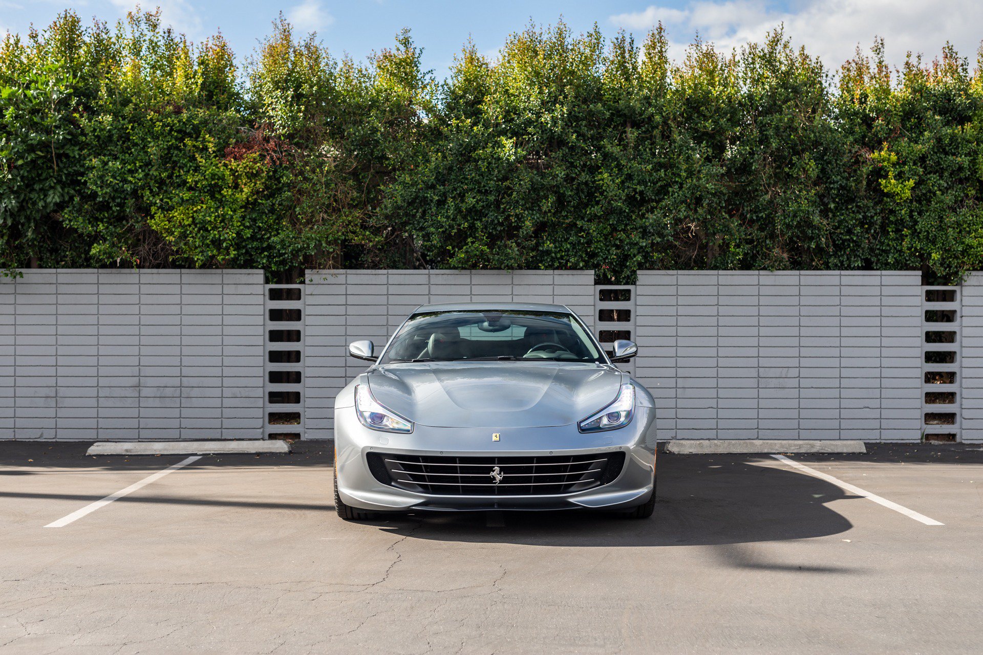 Used 2018 Ferrari GTC4Lusso T RWD image 13