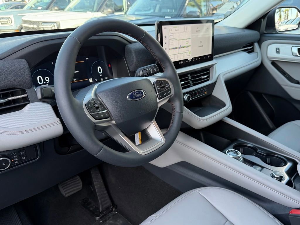 New 2026 Ford Explorer Active w/ Active Comfort Package RWD image 23