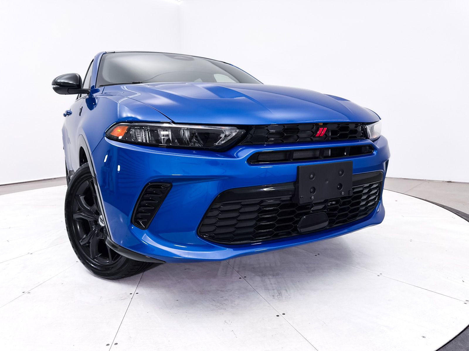 Used 2024 Dodge Hornet R/T Plus w/ R/T Blacktop Package AWD/4WD image 8
