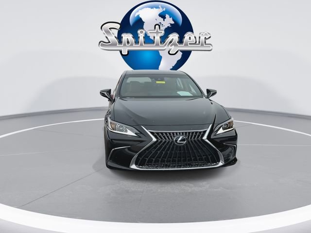 Used 2024 Lexus ES 300h w/ Premium Package image 3
