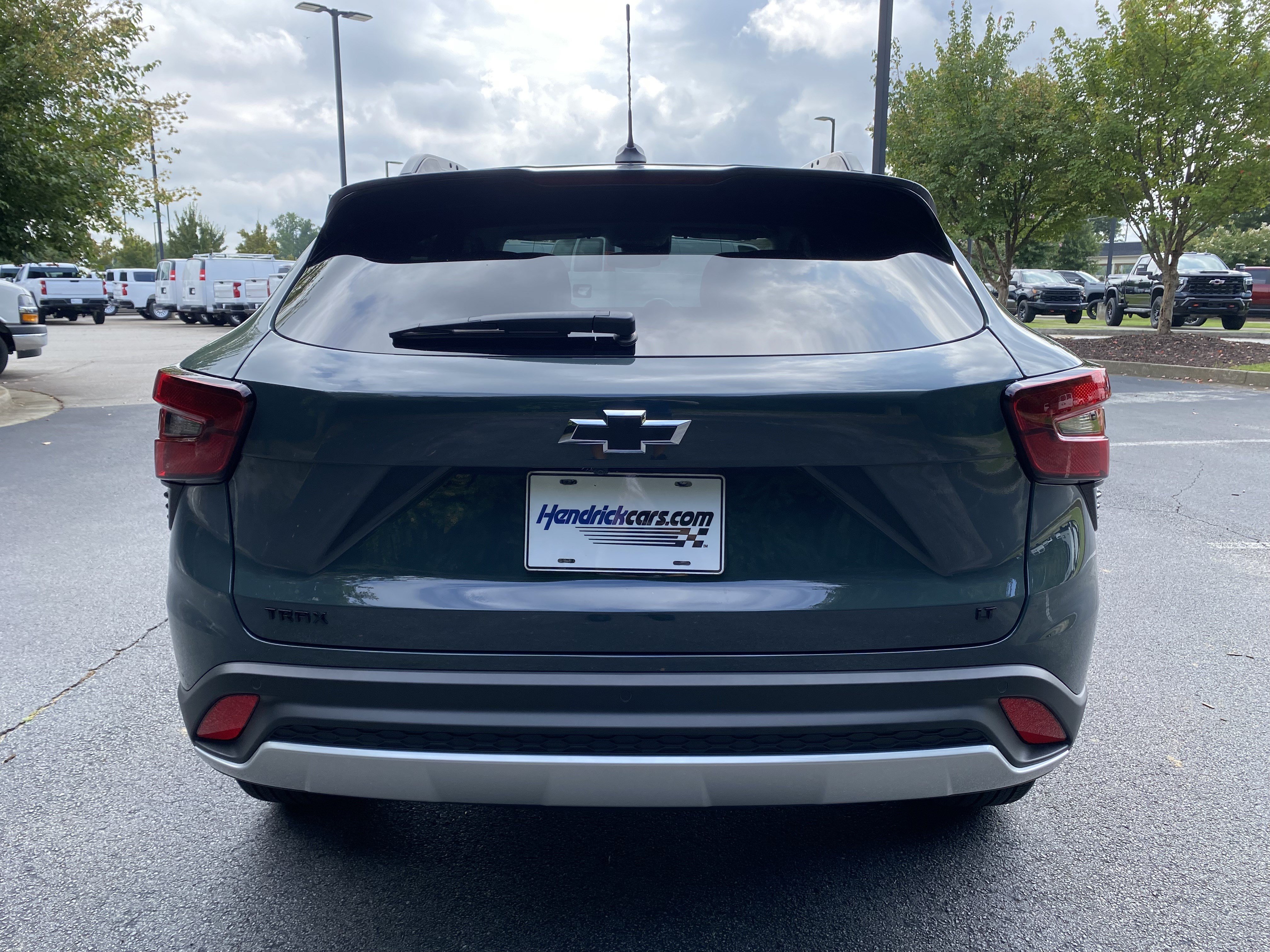 Used 2026 Chevrolet Trax LT w/ Sunroof Package FWD image 8