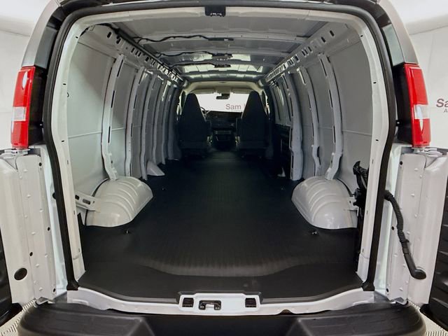 New 2026 Chevrolet Express 2500 Extended image 24