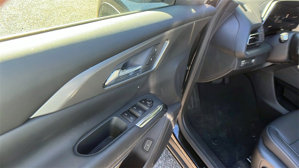 New 2026 Chevrolet Traverse LT image 12