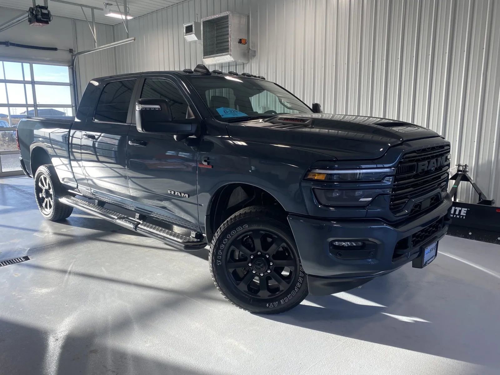 Used 2025 RAM 2500 Laramie image 1