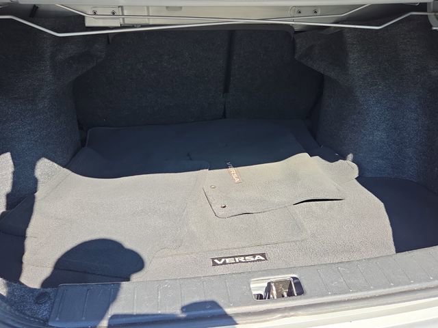 Used 2018 Nissan Versa SV image 15