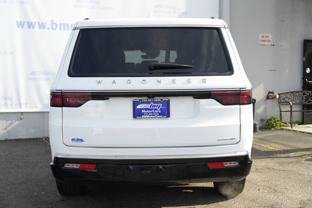 Used 2023 Jeep Wagoneer L Series II image 6