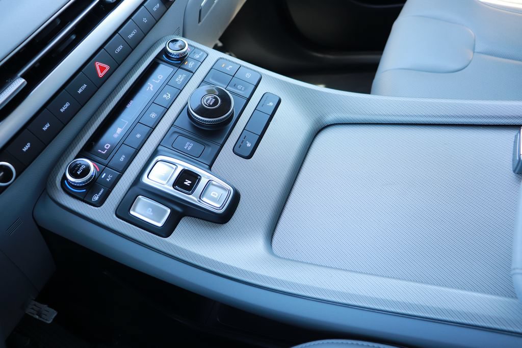 Used 2025 Hyundai Palisade SEL FWD image 19