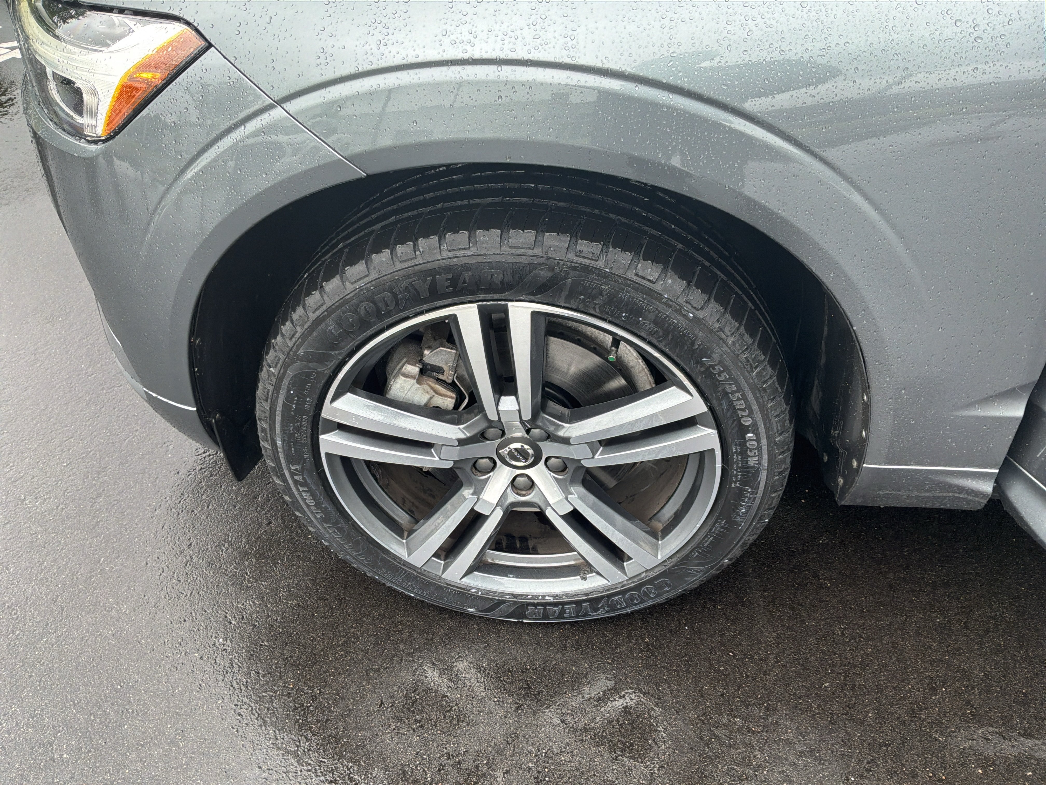 Used 2020 Volvo XC60 T6 Momentum w/ Protection Package Premier AWD/4WD image 13