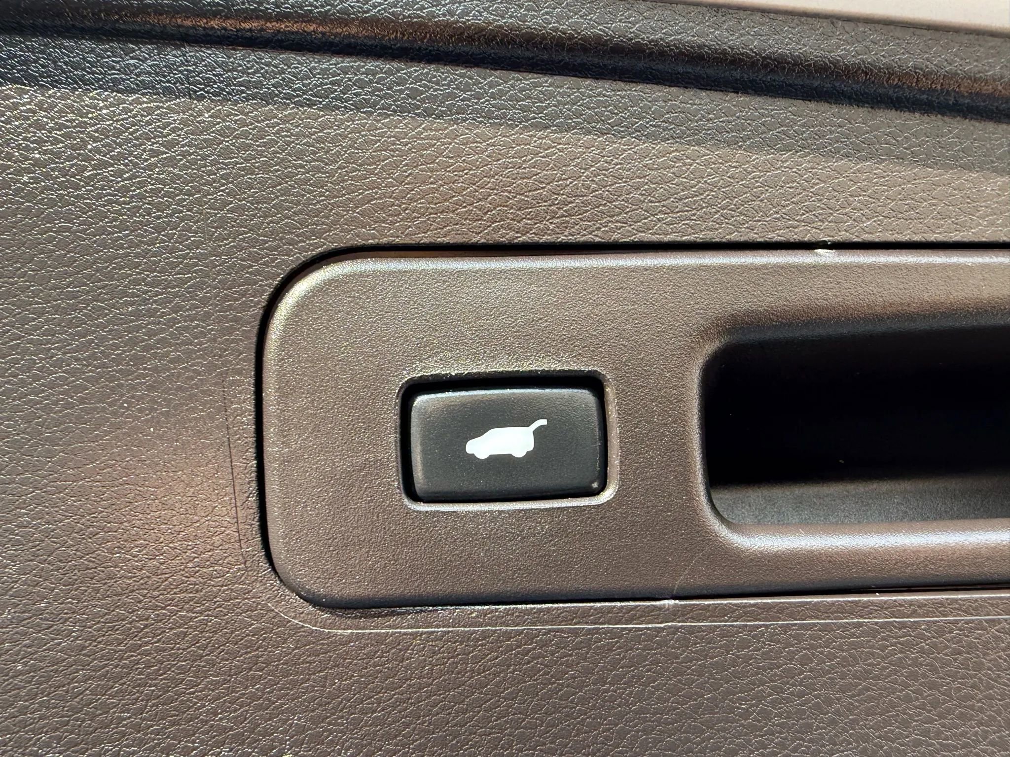 Used 2020 Acura MDX SH-AWD w/ Technology Package image 14