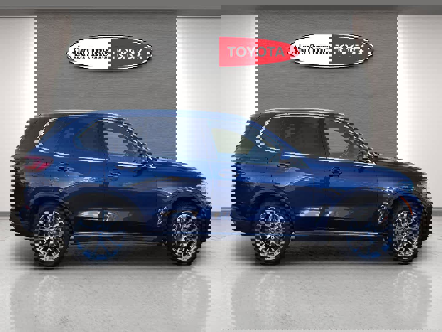 Used 2023 BMW X5 xDrive45e w/ Executive Package image 5