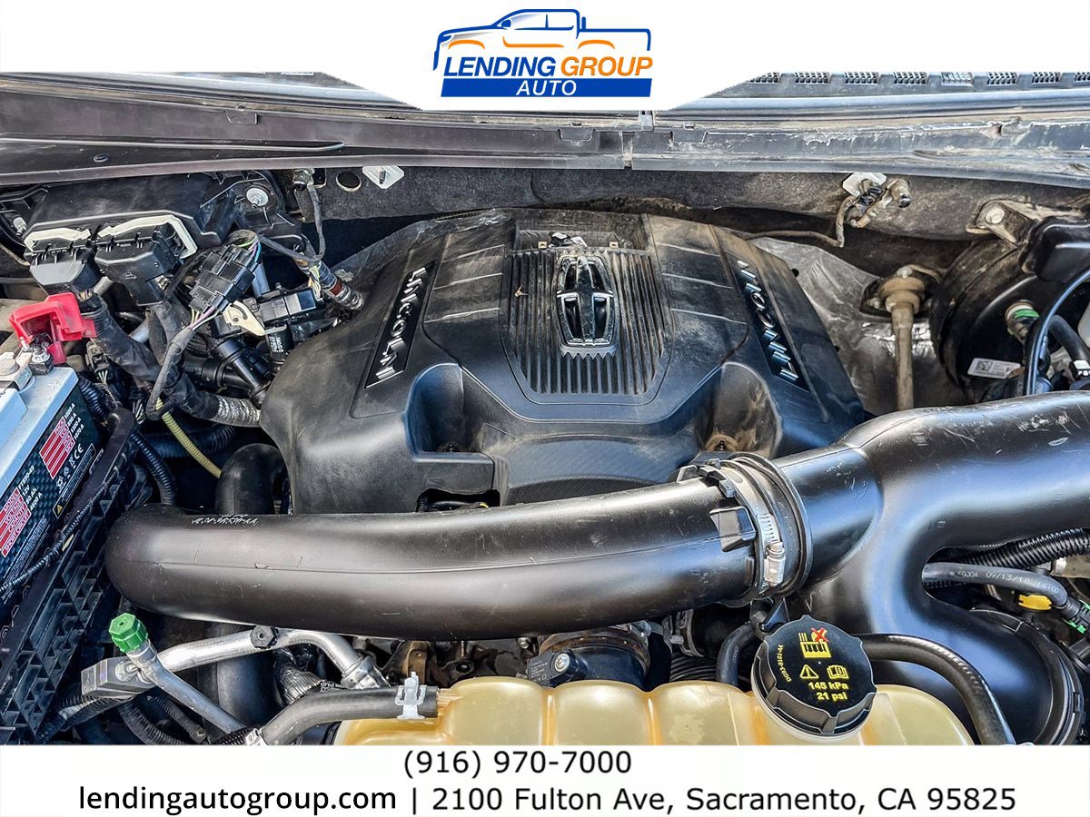 Used 2019 Lincoln Navigator Premiere image 25