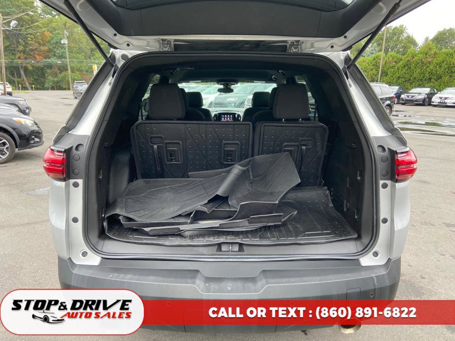 Used 2022 Chevrolet Traverse LT w/ LPO, Floor Liner Package image 21