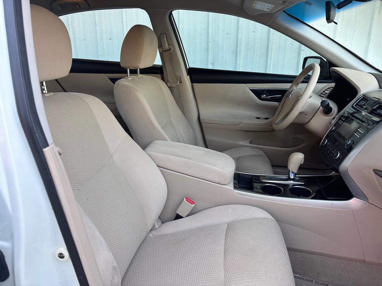 Used 2014 Nissan Altima 2.5 S w/ Display Audio Package image 17