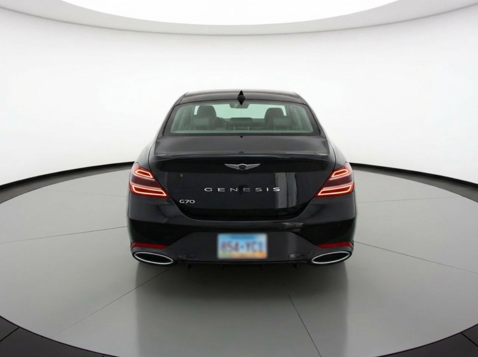 Used 2025 Genesis G70 2.5T image 7