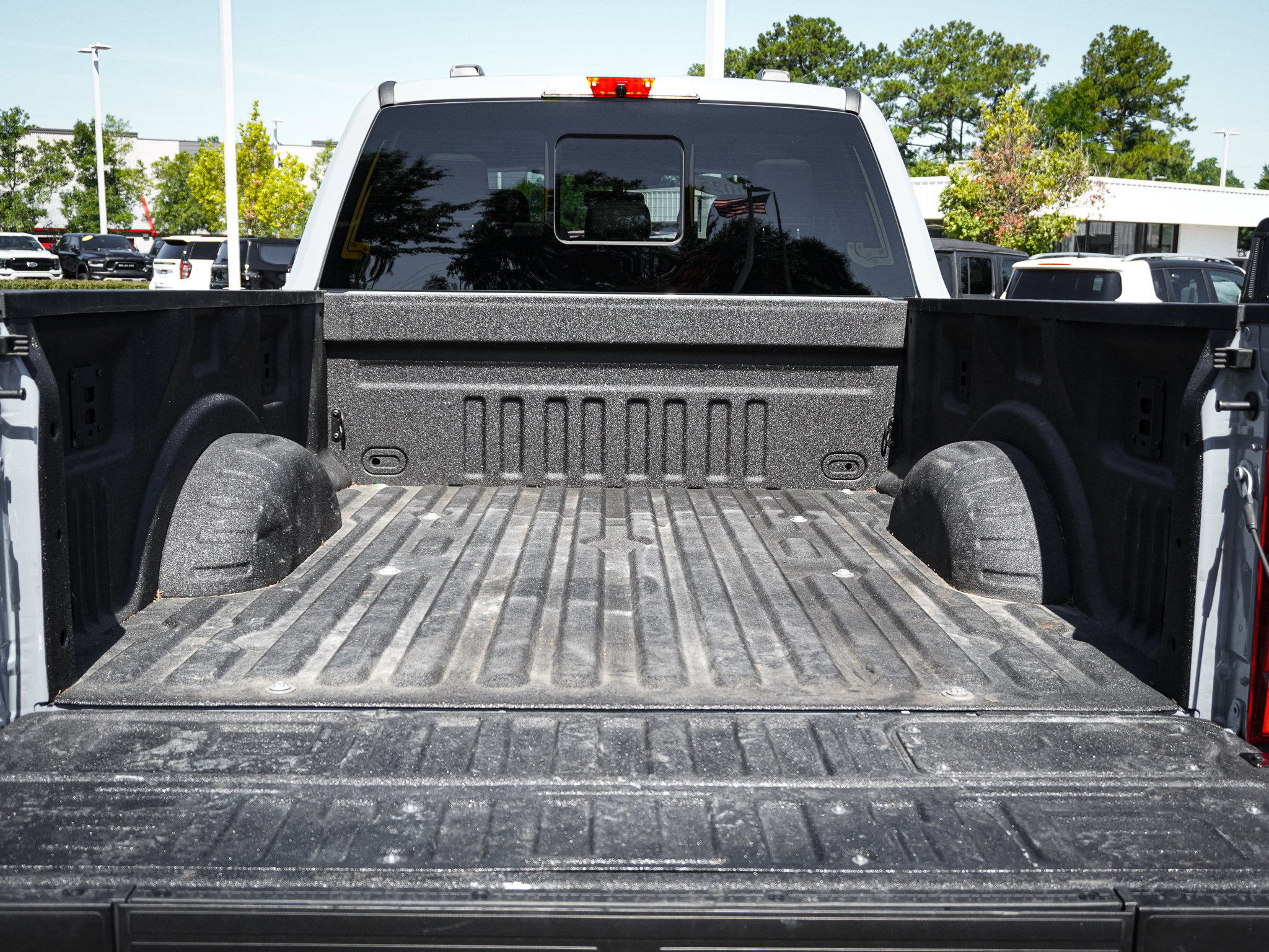 Used 2025 Ford F350 Platinum w/ Platinum Plus Package AWD/4WD image 30