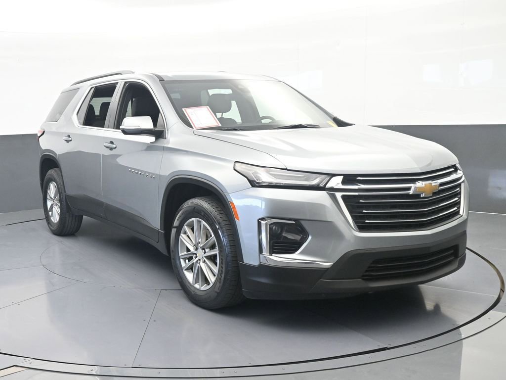 Used 2023 Chevrolet Traverse LT image 9