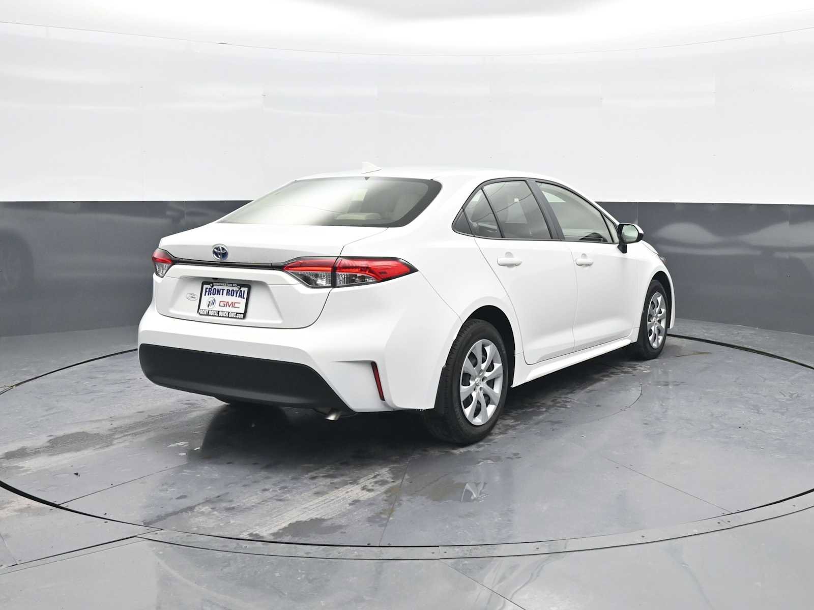 Used 2024 Toyota Corolla LE image 7