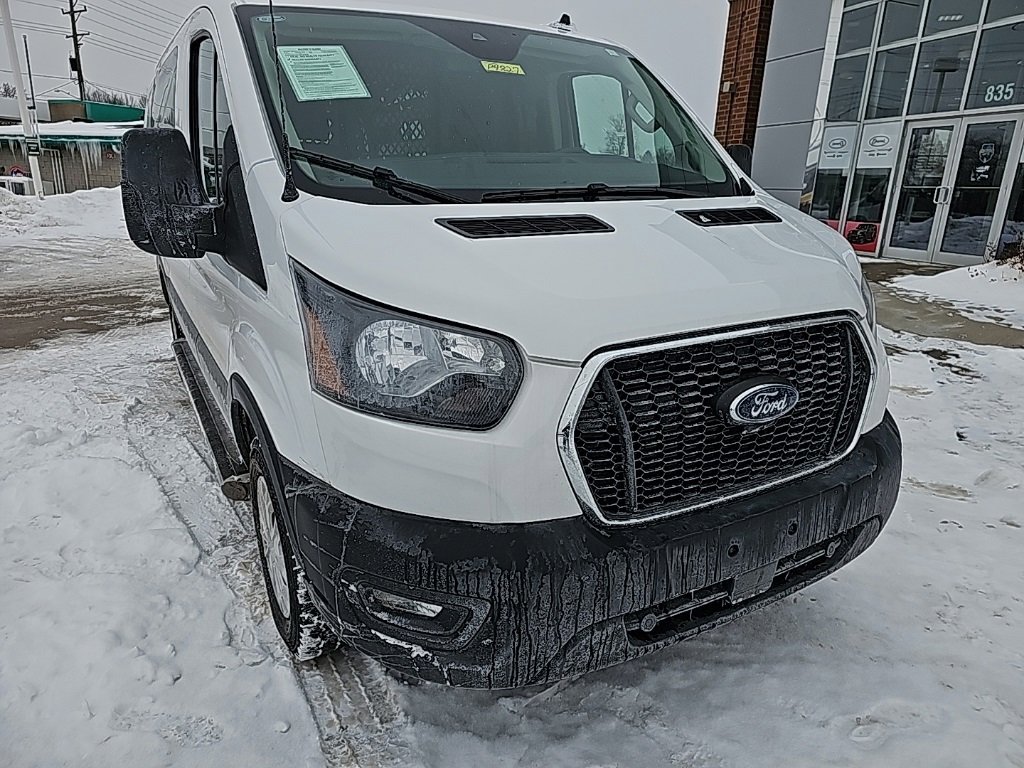 Used 2024 Ford Transit 250 Low Roof w/ Exterior Upgrade Package image 4