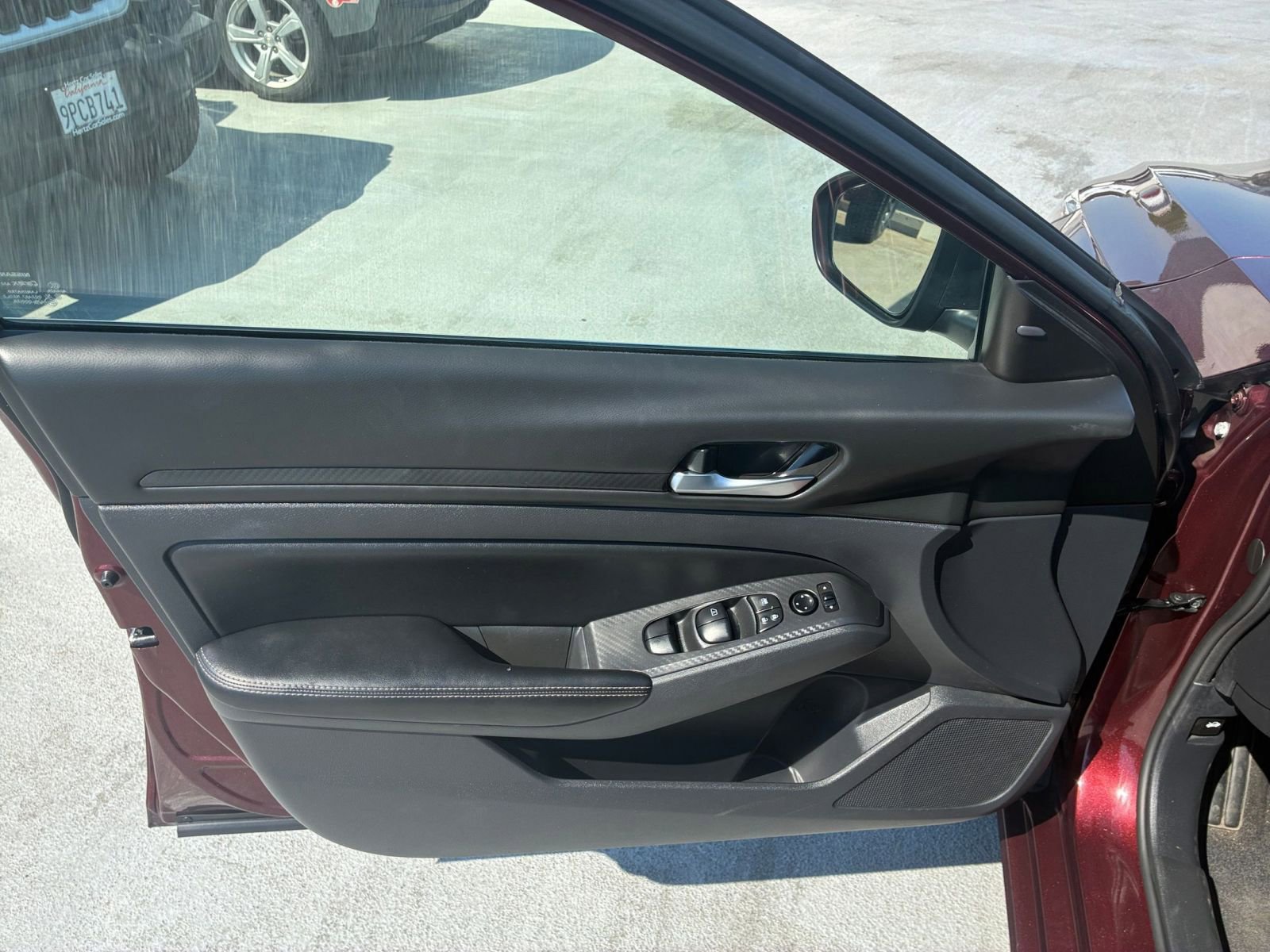 Used 2024 Nissan Altima 2.5 SV FWD image 18