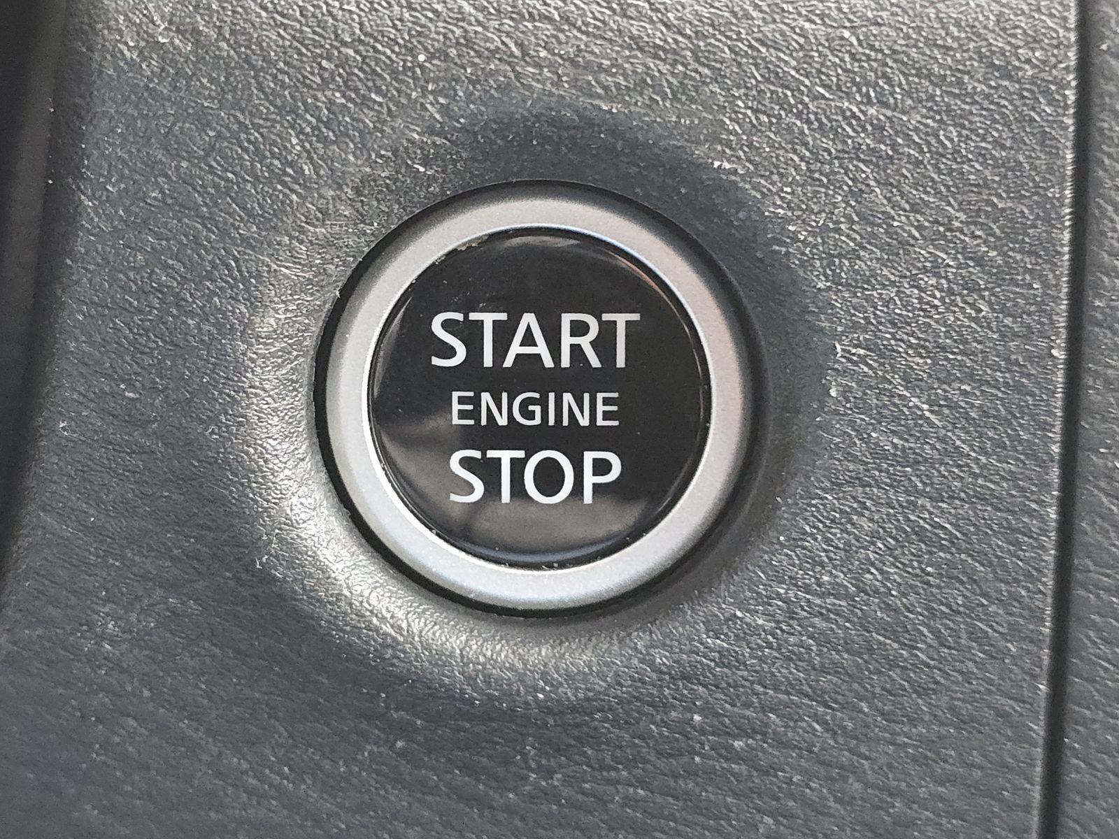 Used 2024 Nissan Frontier SL image 22