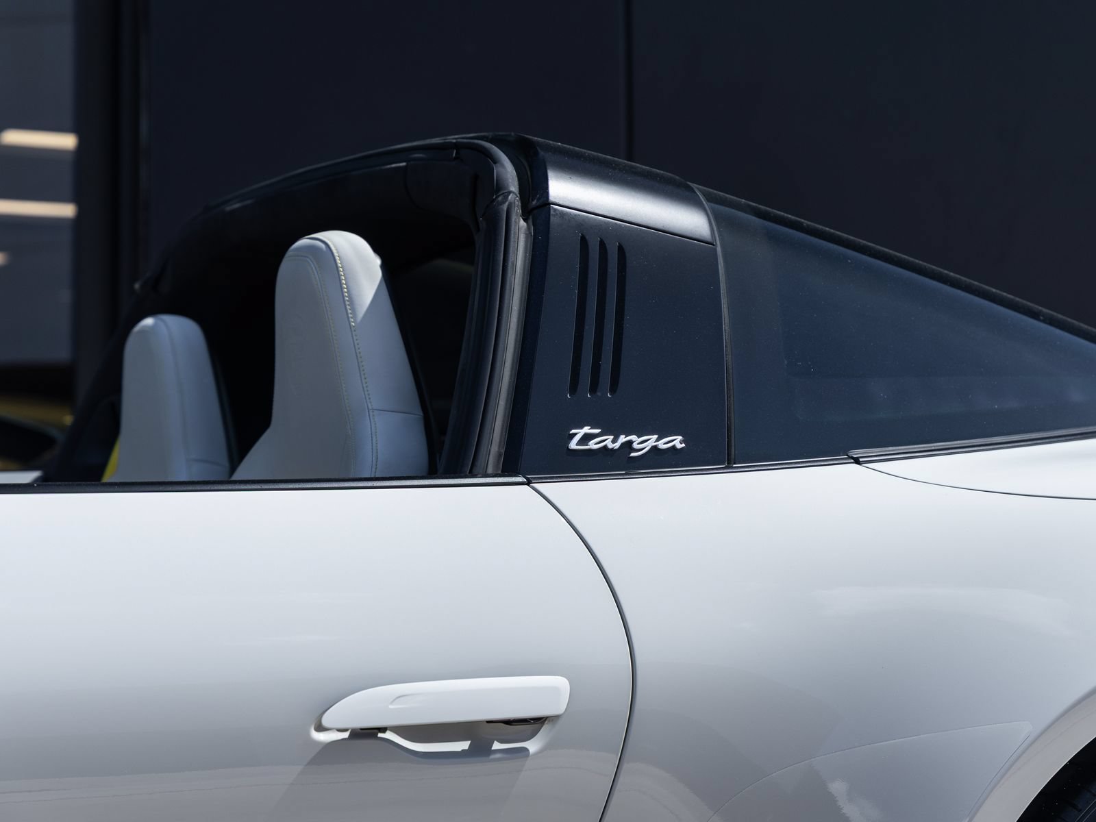 Certified 2022 Porsche 911 Targa 4S AWD/4WD image 17