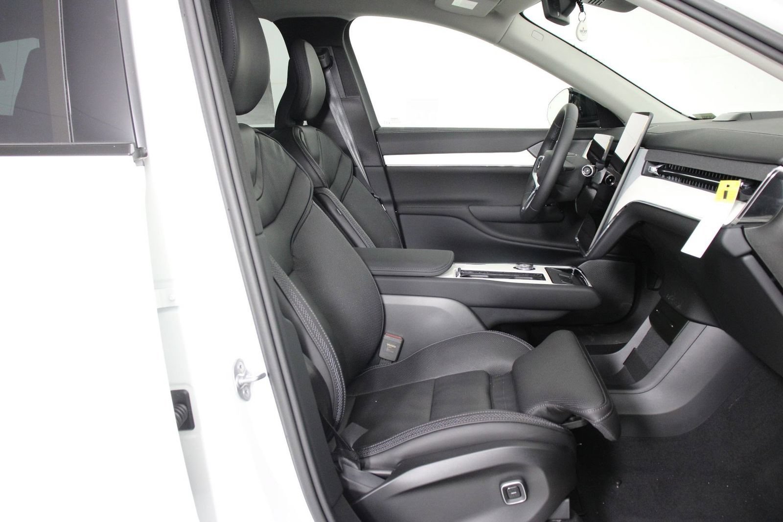 New 2026 Volvo EX90 Ultra AWD/4WD image 10