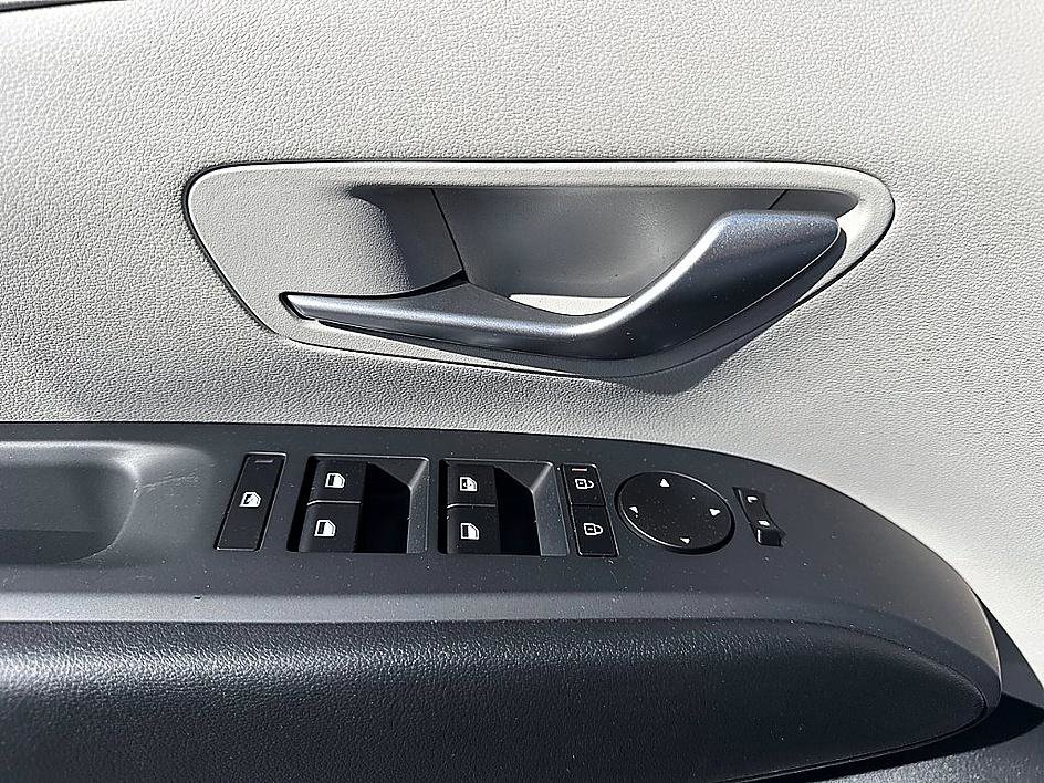 New 2026 Hyundai Tucson SE image 15