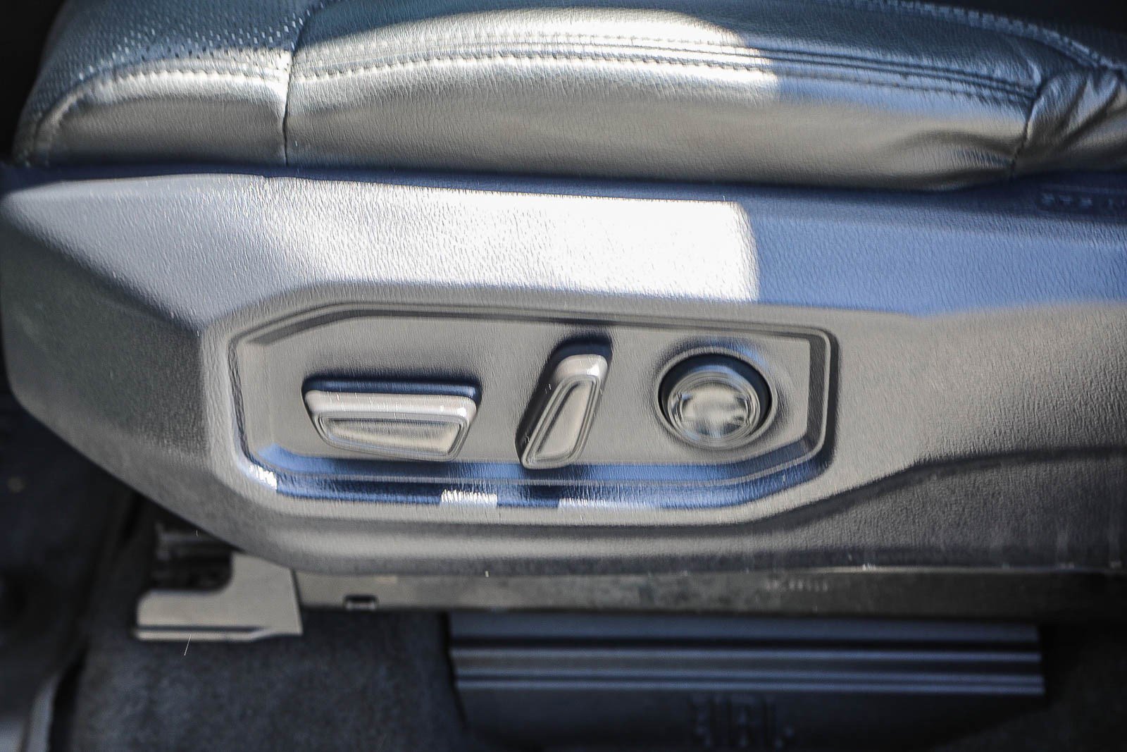 Used 2023 Toyota Tundra Limited AWD/4WD image 19