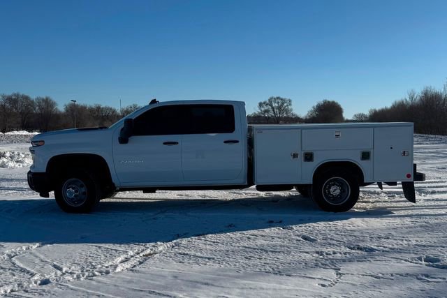 Used 2025 Chevrolet Silverado 3500 W/T image 2