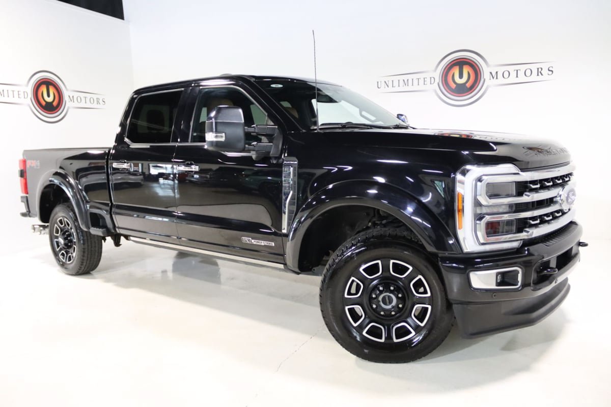 Used 2023 Ford F250 Platinum w/ FX4 Off-Road Package AWD/4WD image 86