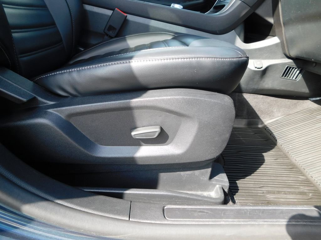 Used 2024 Ford Edge SEL w/ Convenience Package image 18