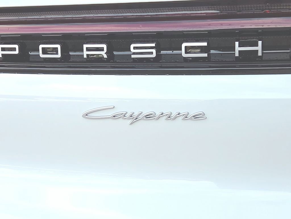 Certified 2026 Porsche Cayenne Coupe image 28