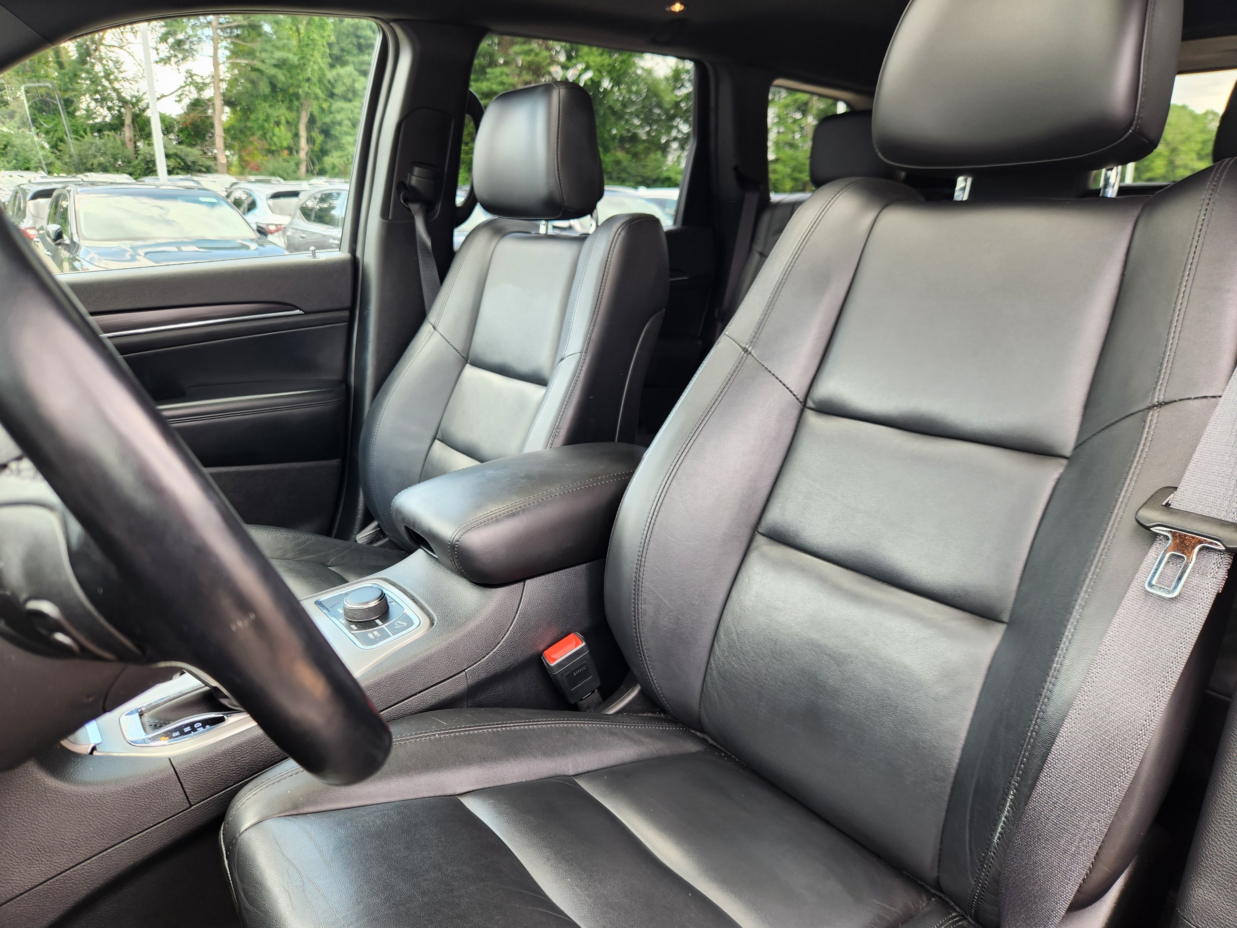 Used 2021 Jeep Grand Cherokee Limited AWD/4WD image 7