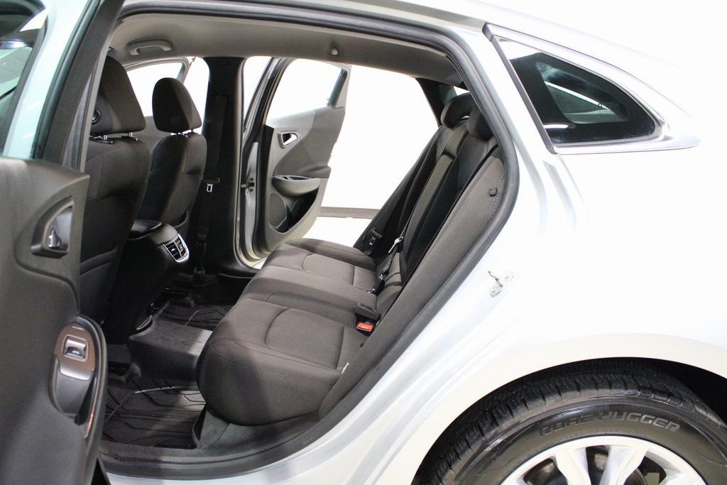 Used 2019 Chevrolet Malibu LT image 17