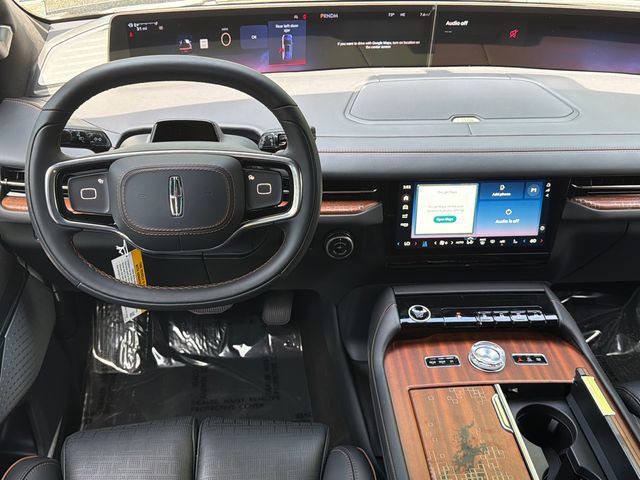 New 2026 Lincoln Navigator L Black Label AWD/4WD image 26