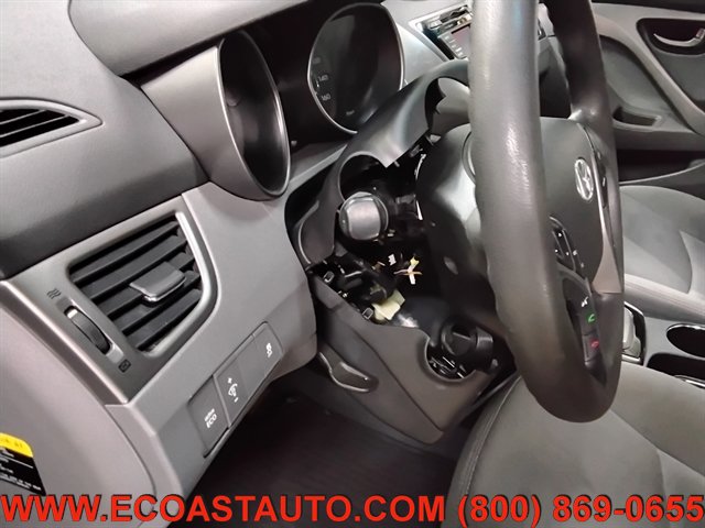 Used 2013 Hyundai Elantra GLS w/ Preferred Pkg FWD image 18