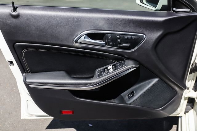 Used 2014 Mercedes-Benz CLA 250 image 52