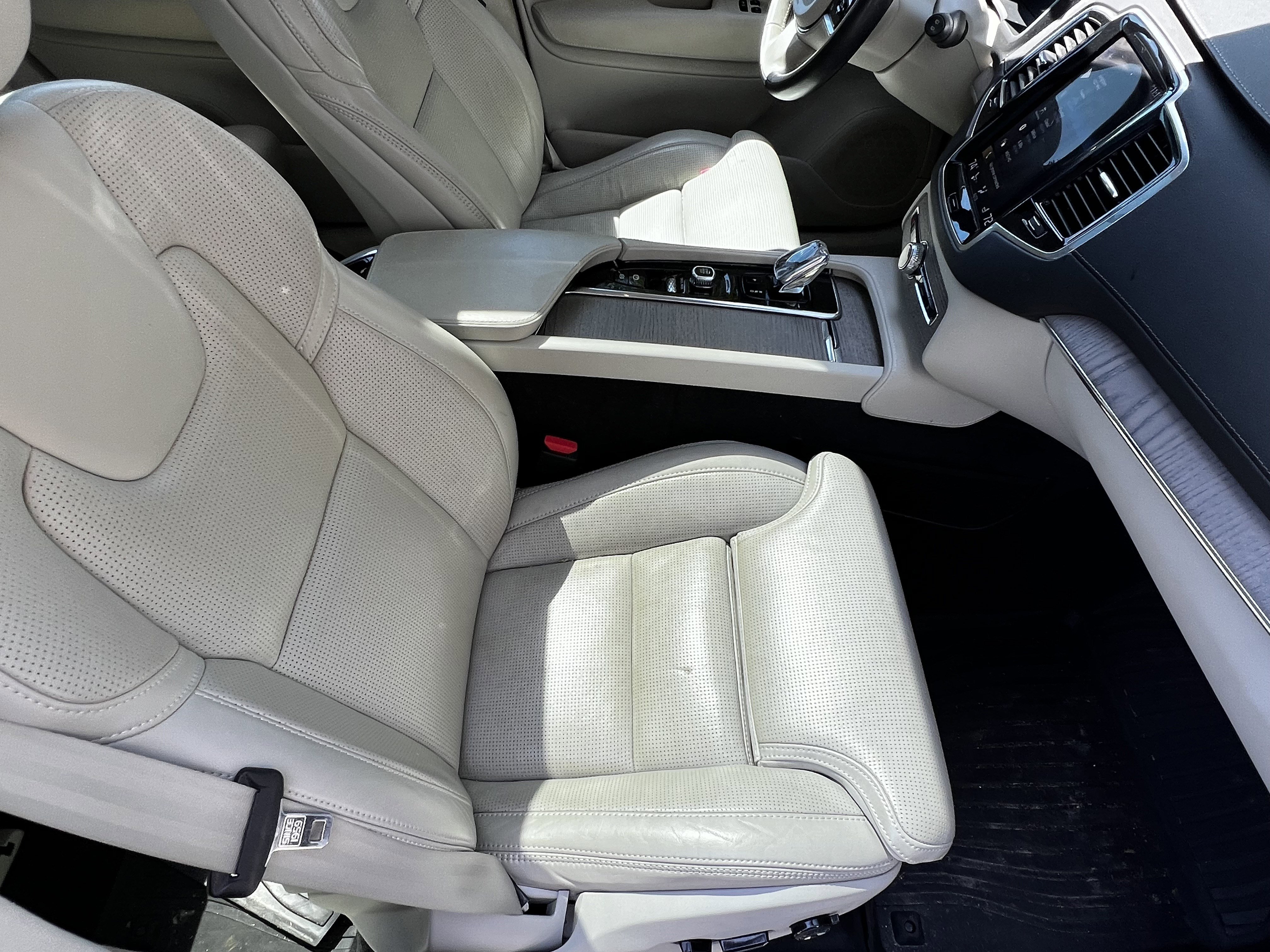 Used 2021 Volvo XC90 T8 Inscription w/ Protection Package AWD/4WD image 44