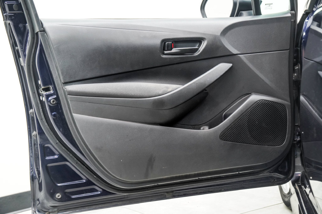 Used 2022 Toyota Corolla LE FWD image 37