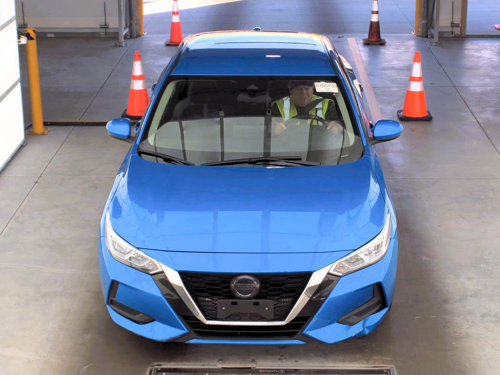 Used 2022 Nissan Sentra SV image 2