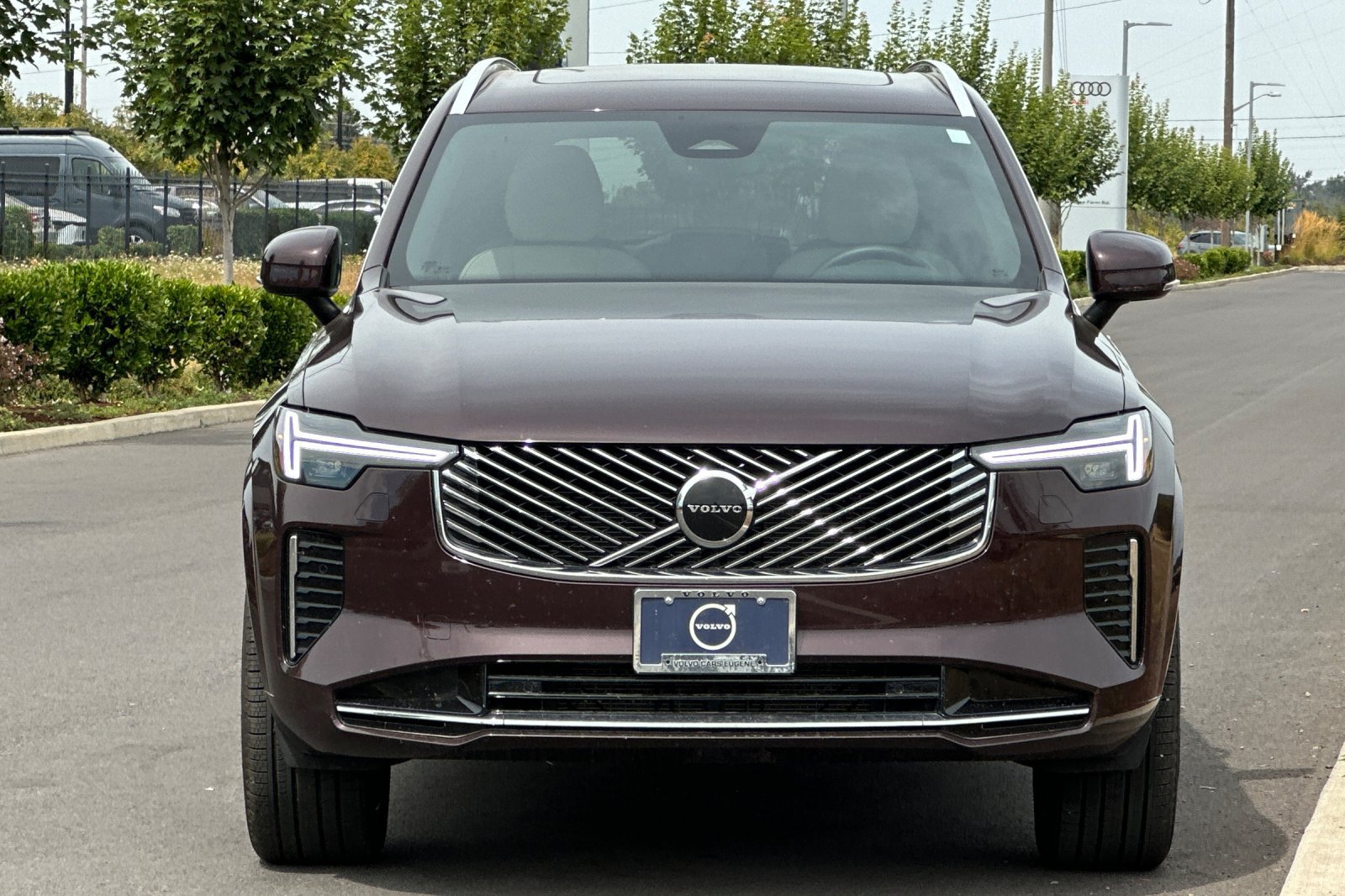 Used 2026 Volvo XC90 B5 Core w/ Protection Package AWD/4WD image 8
