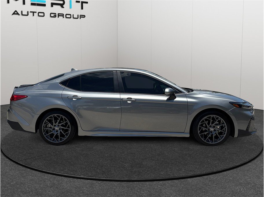 Used 2025 Toyota Camry SE FWD image 10