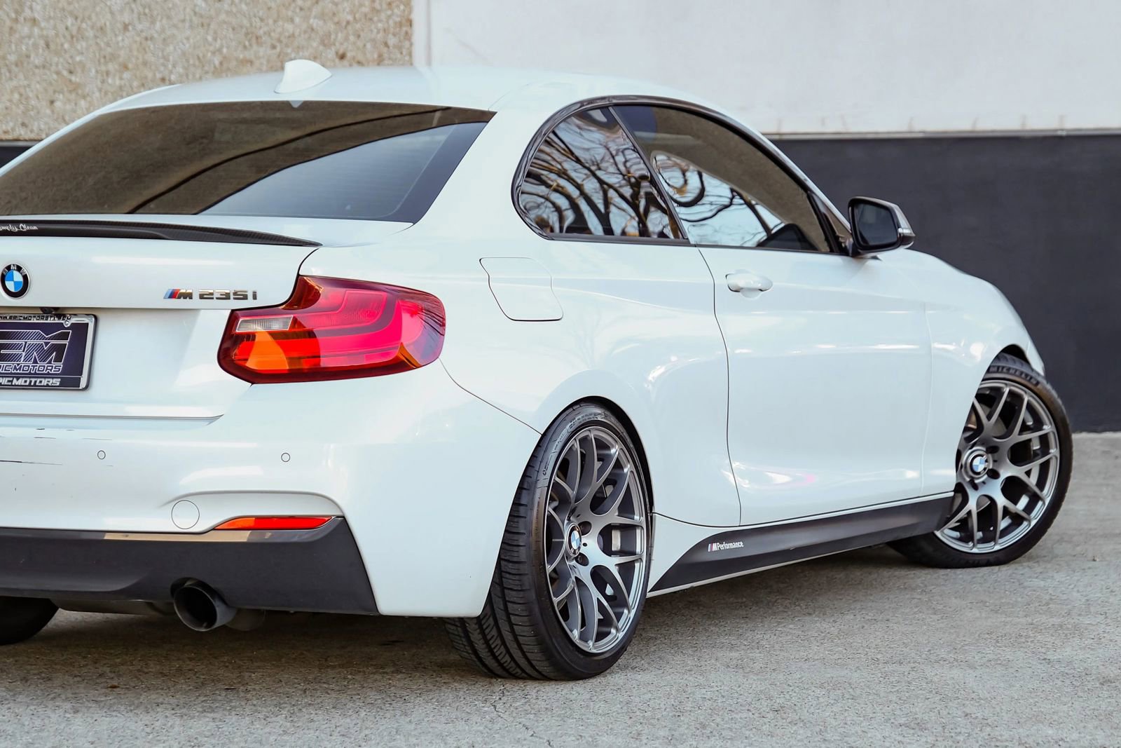 Used 2015 BMW M235i Coupe image 12