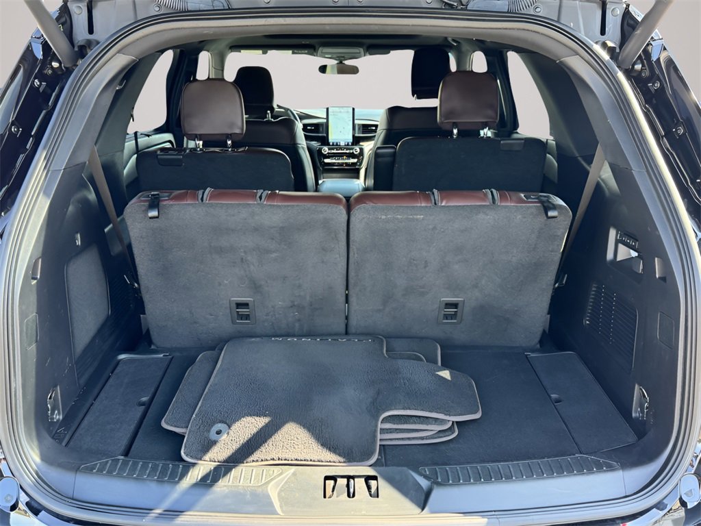 Used 2022 Ford Explorer Platinum w/ Equipment Group 601A image 20
