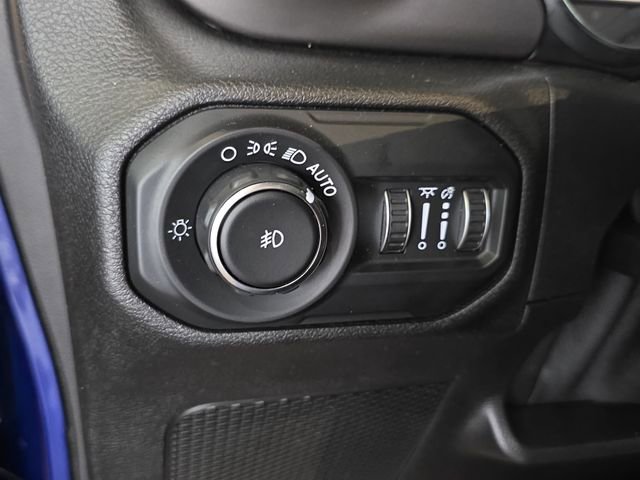 Used 2019 Jeep Wrangler Unlimited Sport S image 25