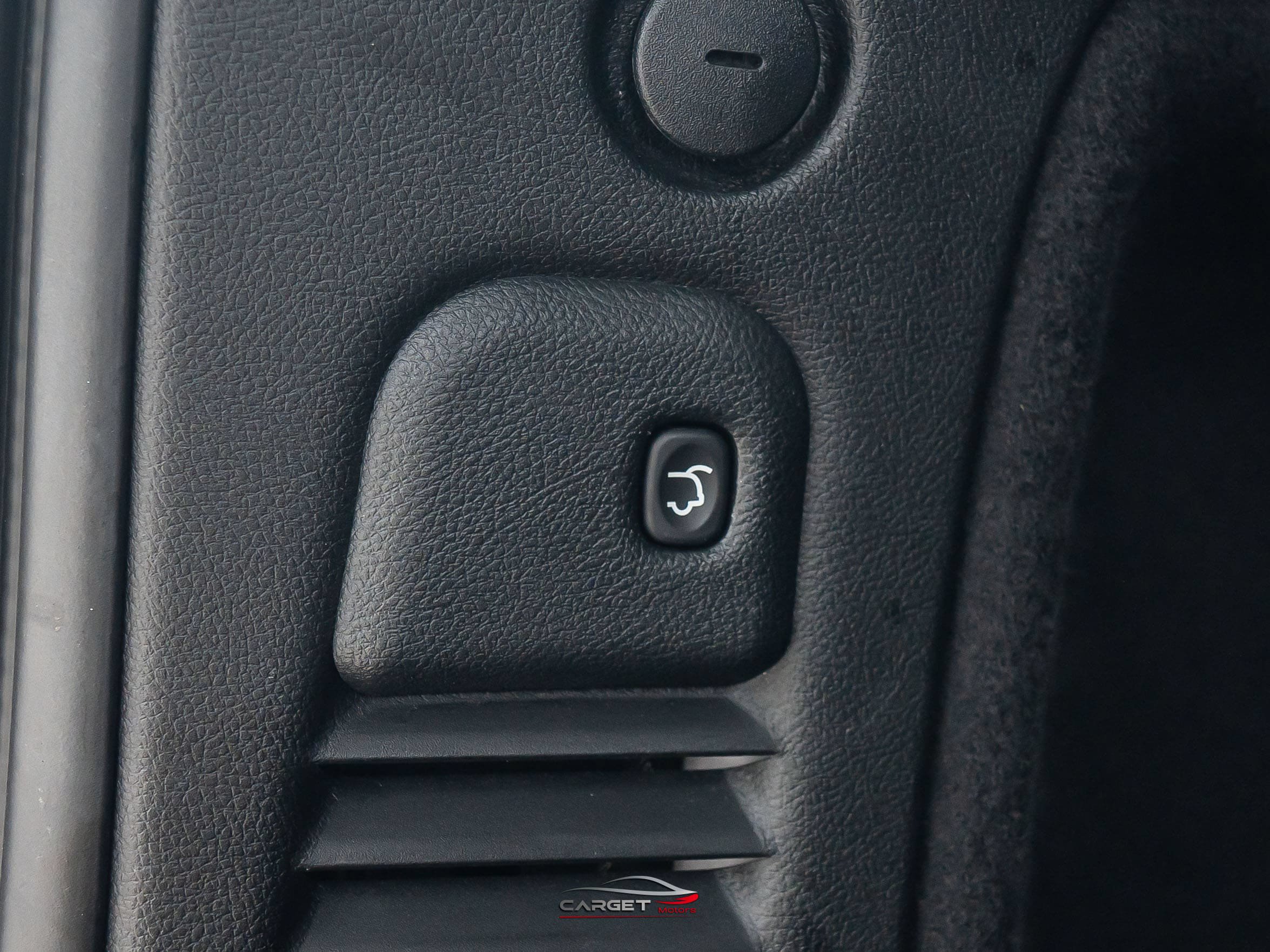 Used 2023 Dodge Durango R/T w/ Tow 'N Go Package AWD/4WD image 49