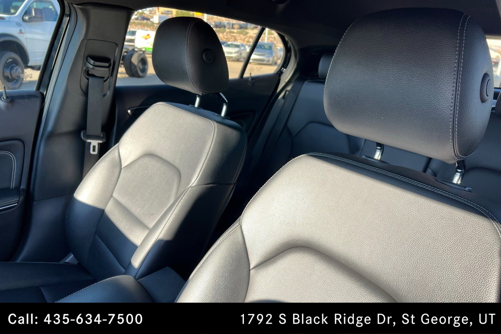 Used 2018 Mercedes-Benz GLA 250 w/ Premium Package image 16