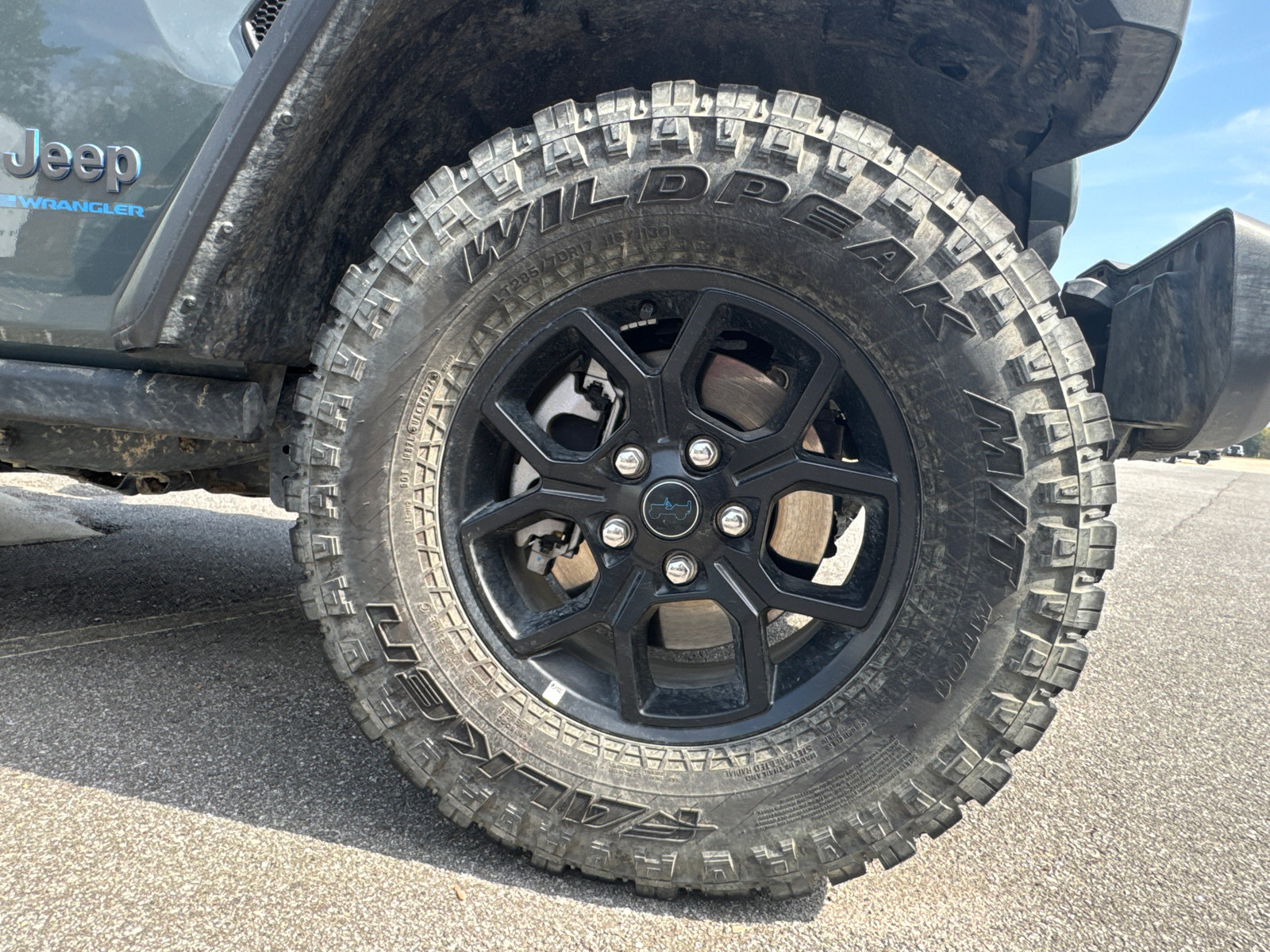 Used 2025 Jeep Wrangler Willys image 13