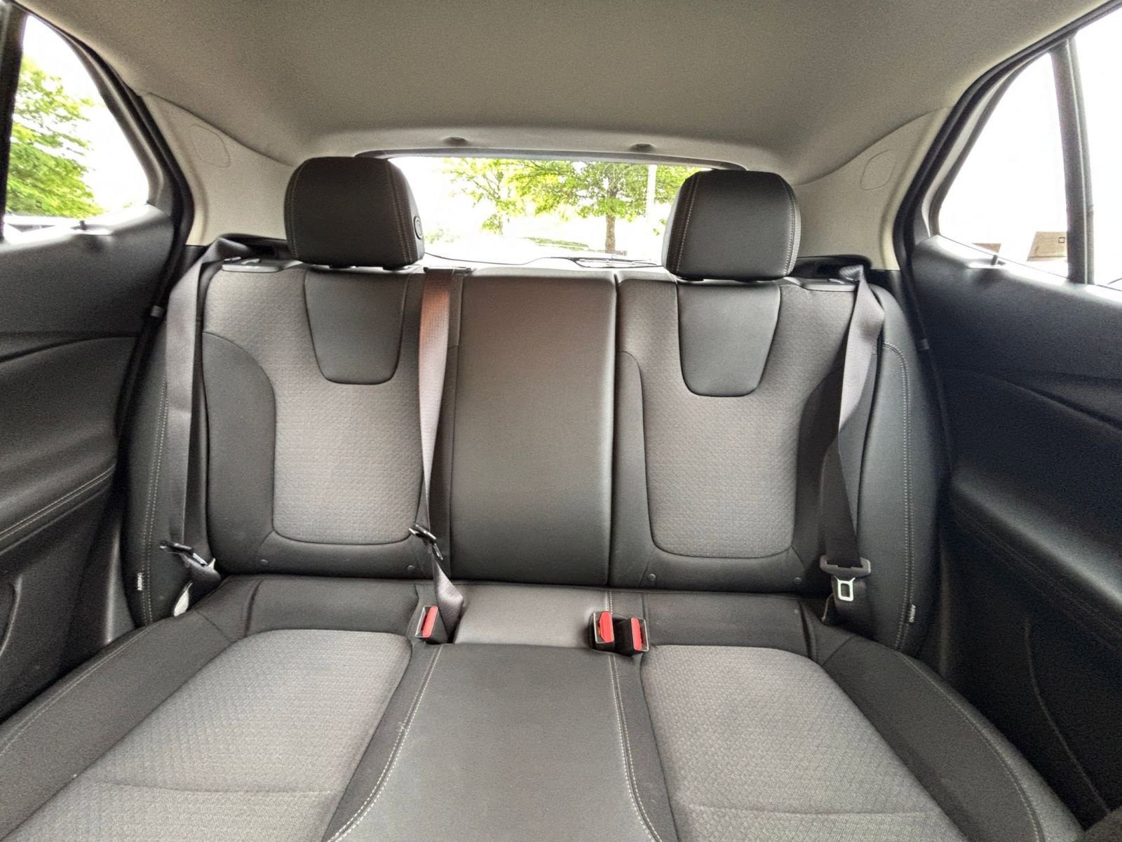 Used 2025 Buick Encore GX Preferred FWD image 39