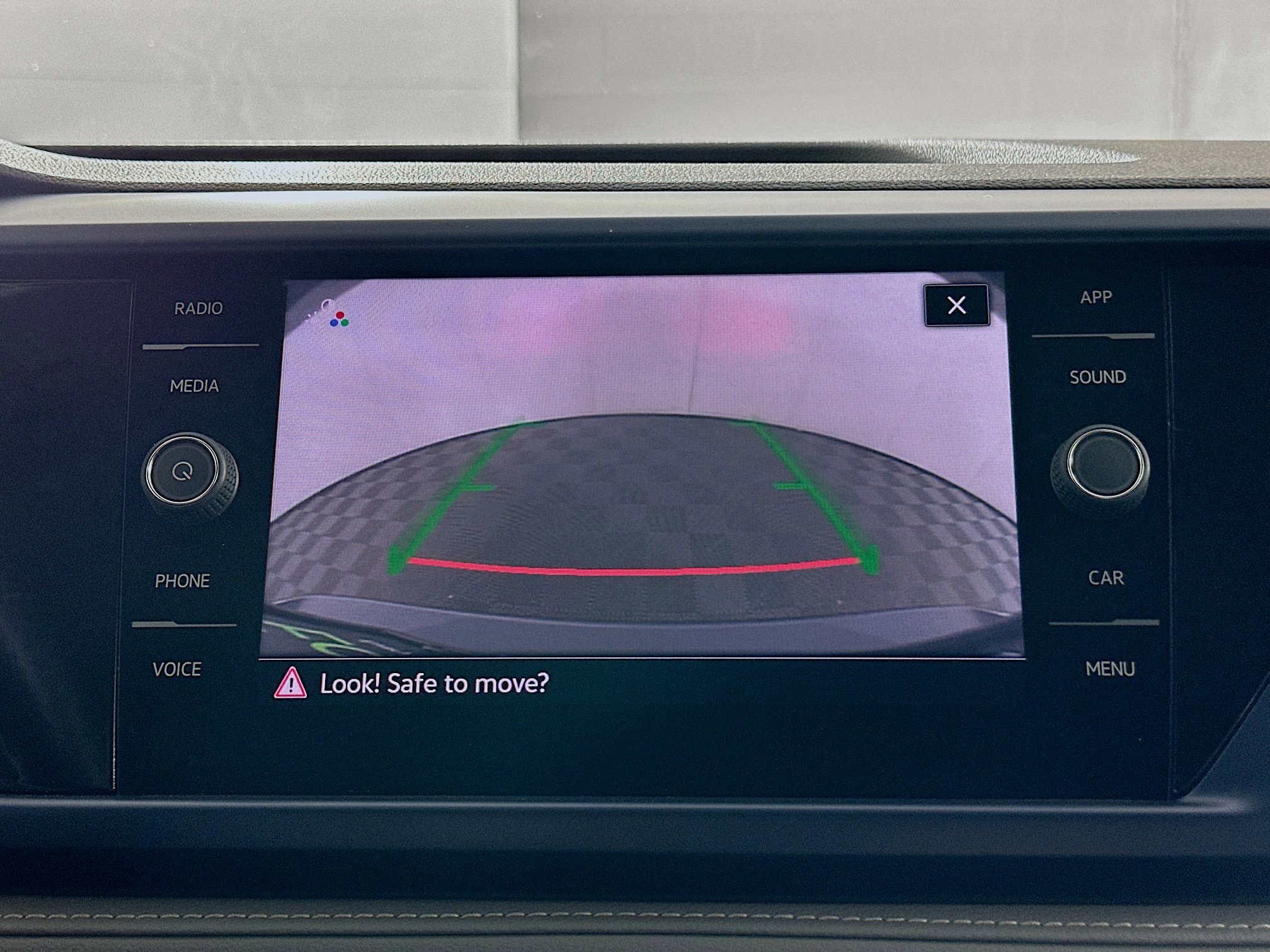 Used 2024 Volkswagen Taos SE image 22